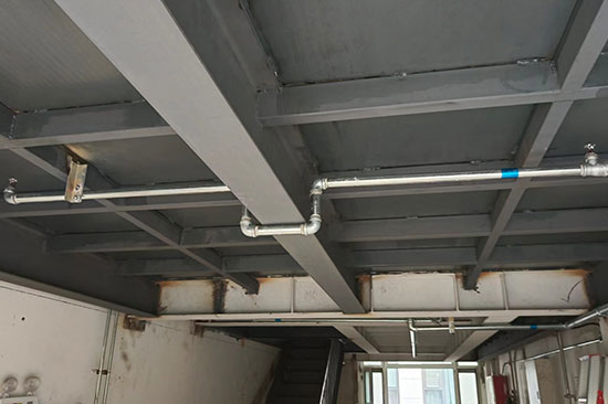 房屋裝修消防噴淋改造什么時候用上噴，什么時候下噴？