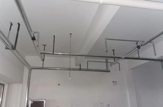 消防噴淋系統工程要求：噴頭布置、管徑選擇與施工規范